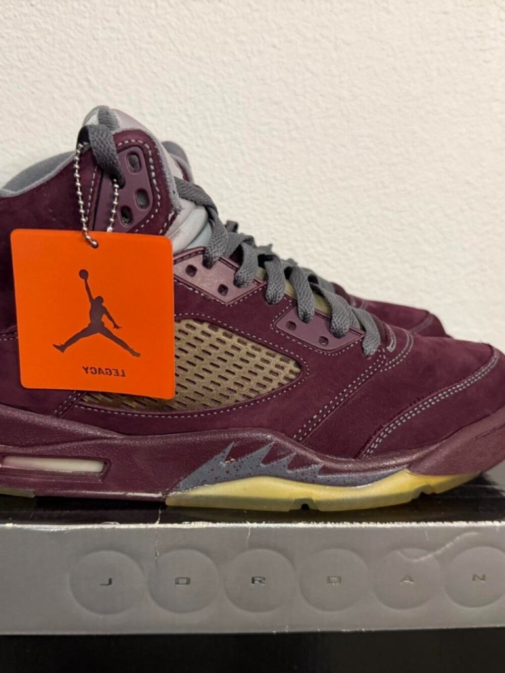 Air Jordan 5 Retro Burgundy (2006) — Size 10